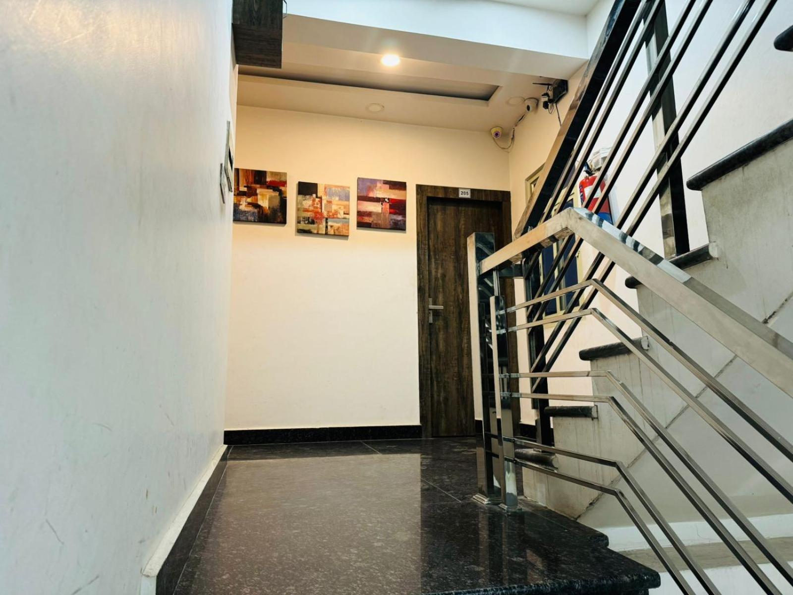 Hotel Pearl Inn Rudrapur Екстер'єр фото