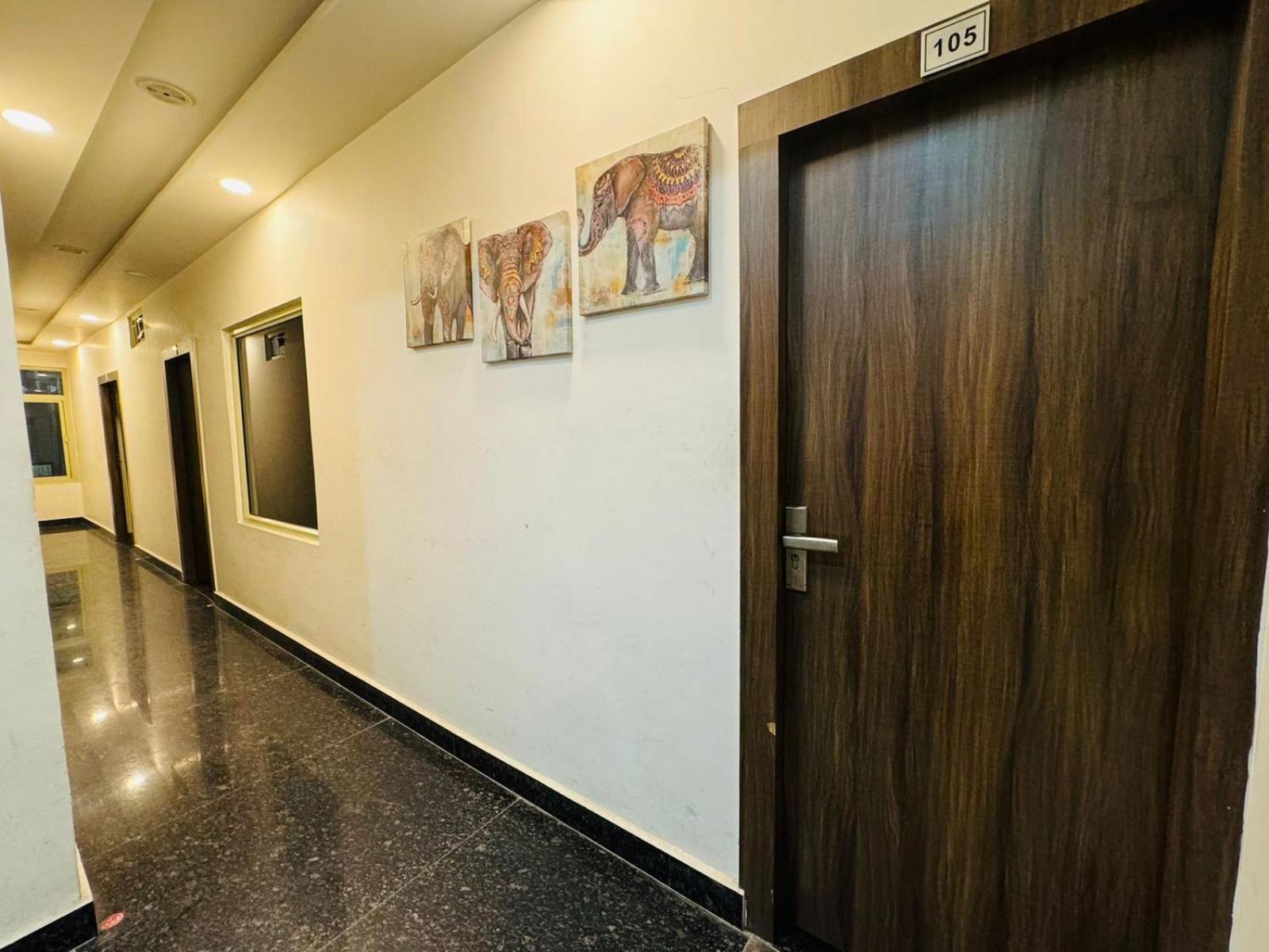 Hotel Pearl Inn Rudrapur Екстер'єр фото