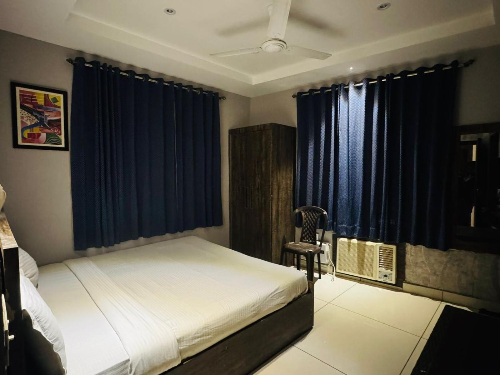 Hotel Pearl Inn Rudrapur Екстер'єр фото