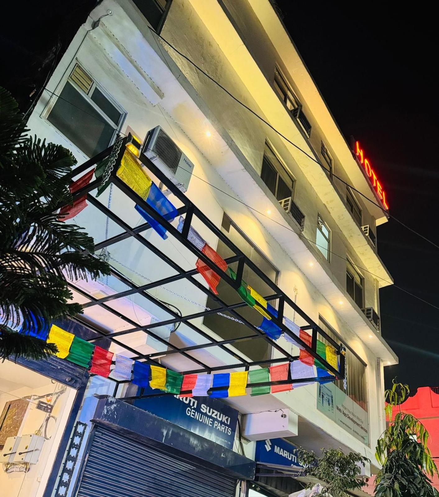 Hotel Pearl Inn Rudrapur Екстер'єр фото